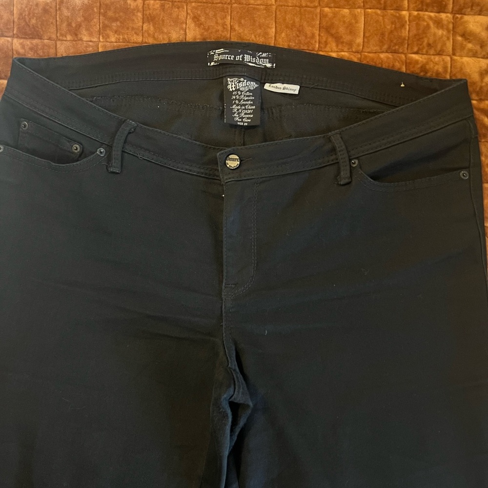 Source Of Wisdom Black London Skinny Jeans with Classic Design